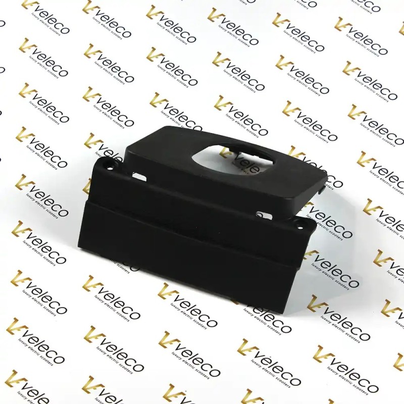 Osłona pod kierownicą Advena