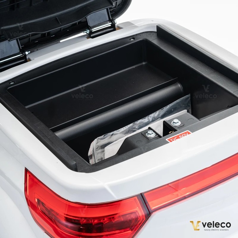 Veleco CRISTAL – 3-wheeled mobility scooter with full LED lights