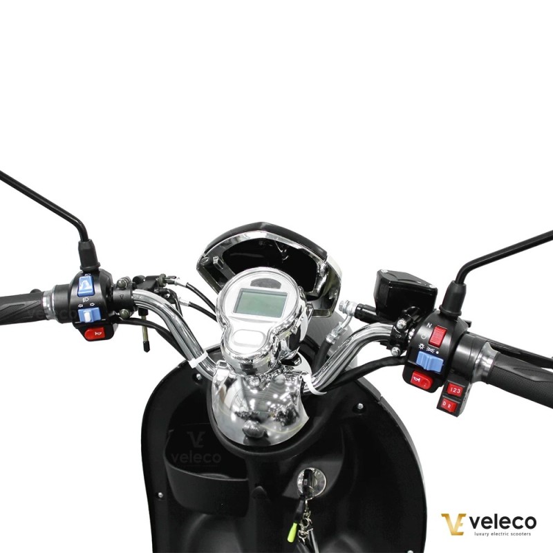 Veleco ZT63 – Retro-style mobility scooter