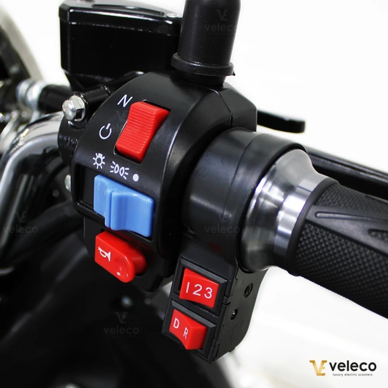 Veleco ZT63 – Retro-style mobility scooter