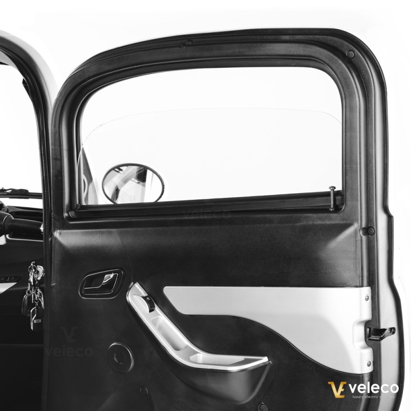 VELECO ADVENA - Zabudowany Skuter Elektryczny