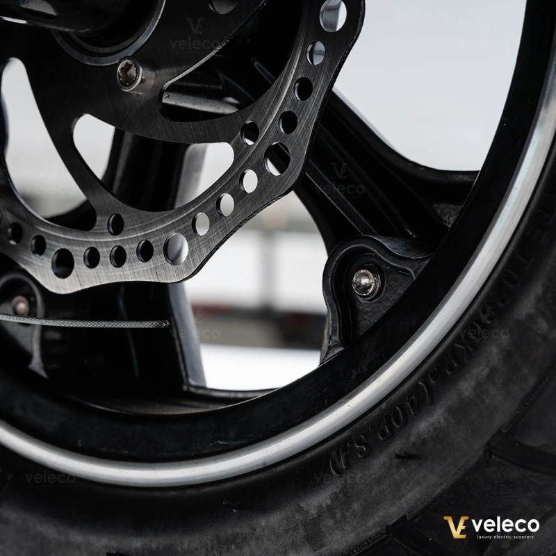 Veleco ZT16 – Compact trike mobility scooter