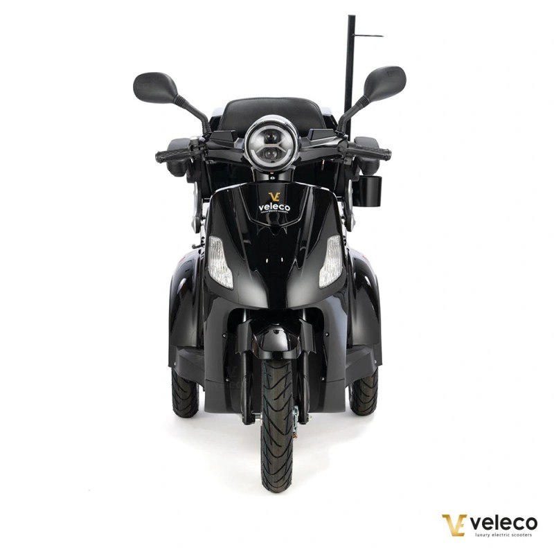 Veleco DRACO – 3-wheeled mobility scooter with extra equipment